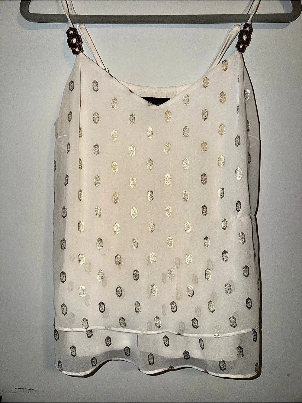 White House Black Market Geometric Camisole in White & Gold Size Medium